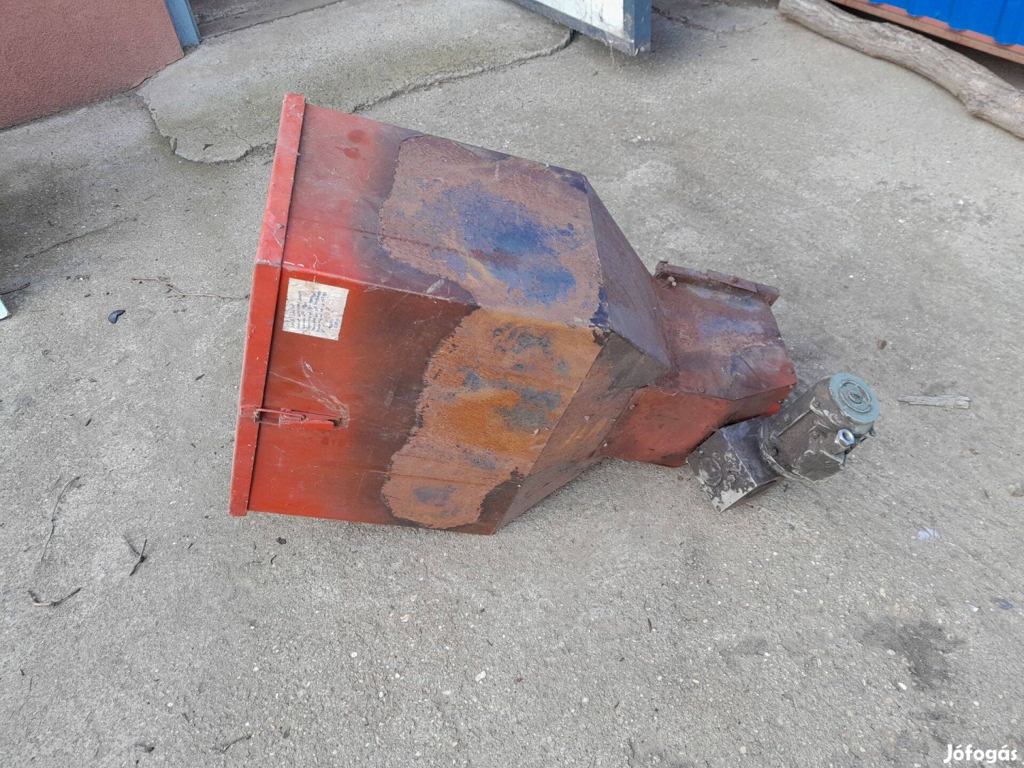 Kazán adagoló, pellet adagoló