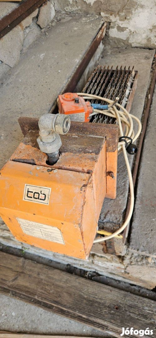 Kazánba szerelhető gázégő, 35 kW, termosztáttal