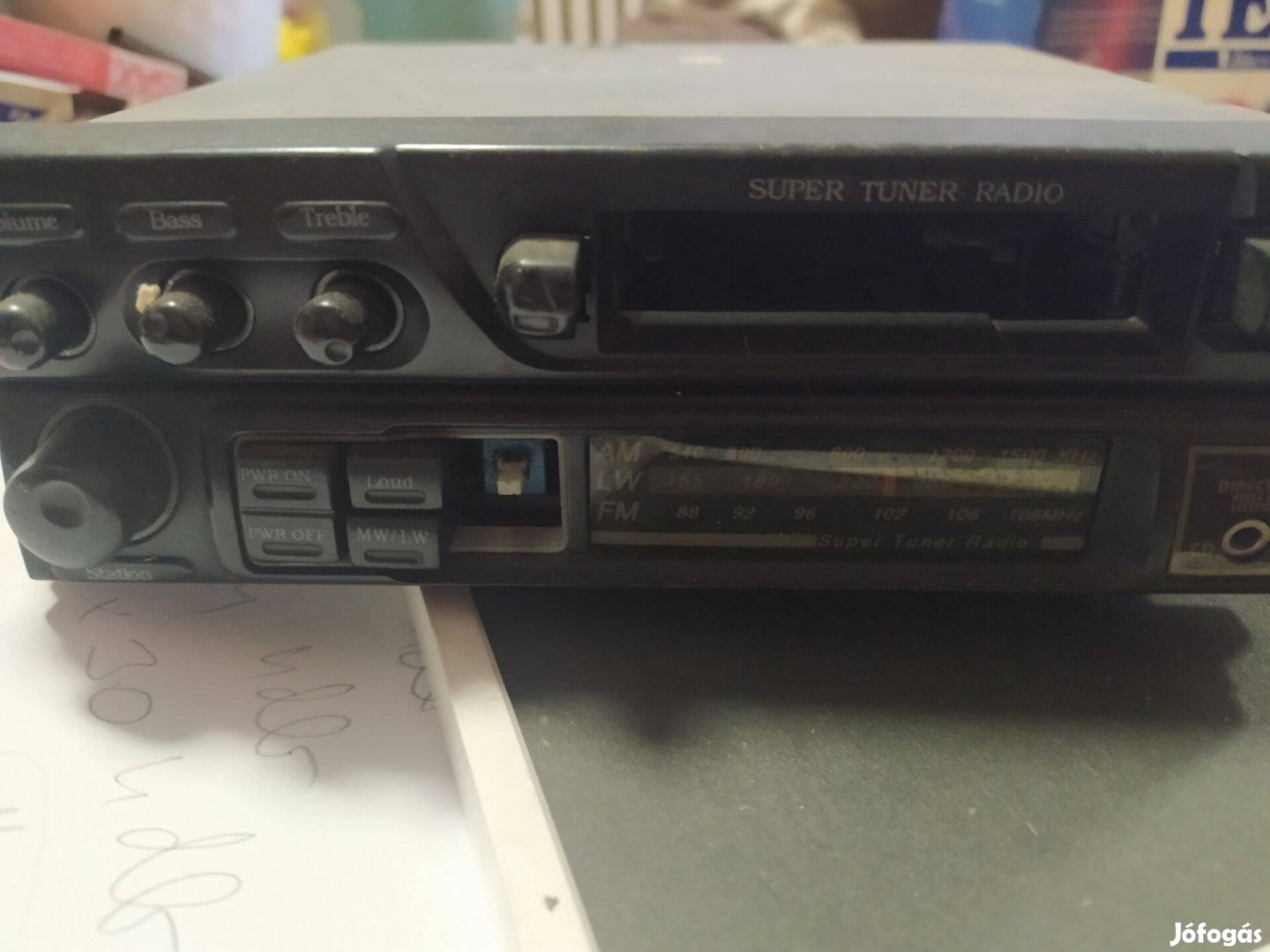 Kazettás autórádió