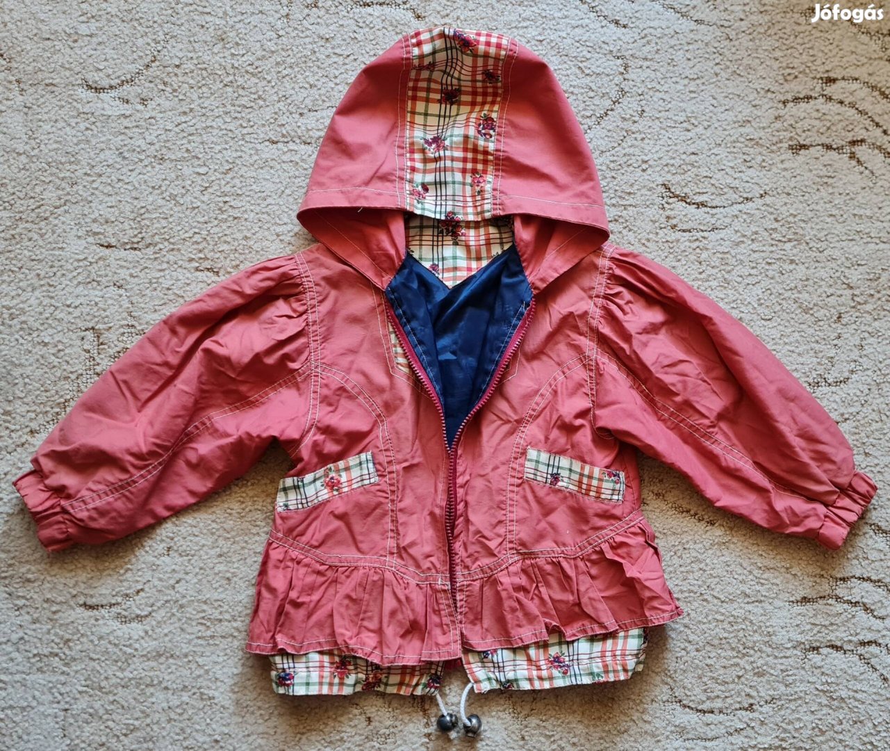 Kb 104-es használt állapotú átmeneti kabát