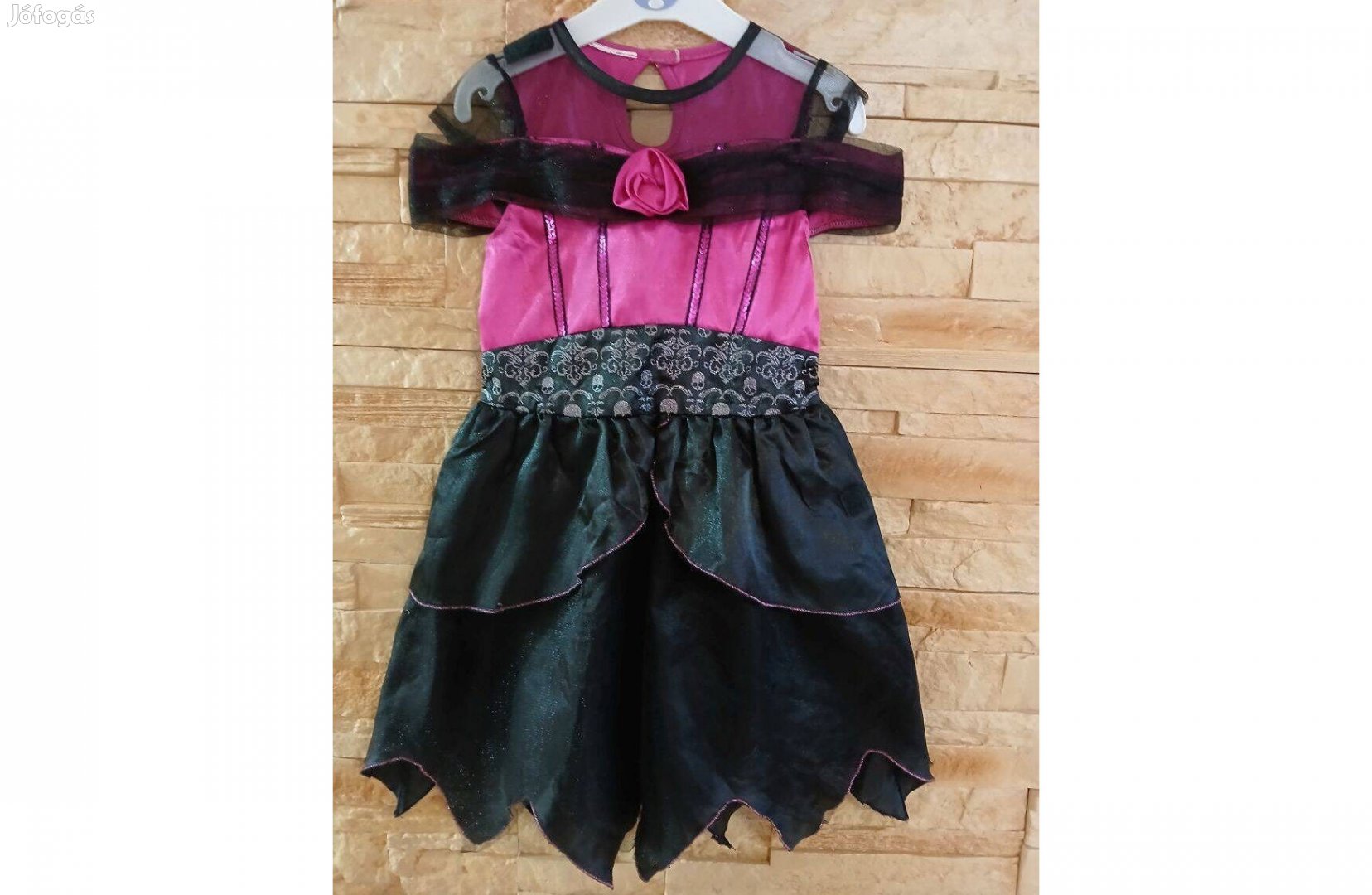 Kb.110-116-os Boszorkány, vagy Vámpír Jelmez