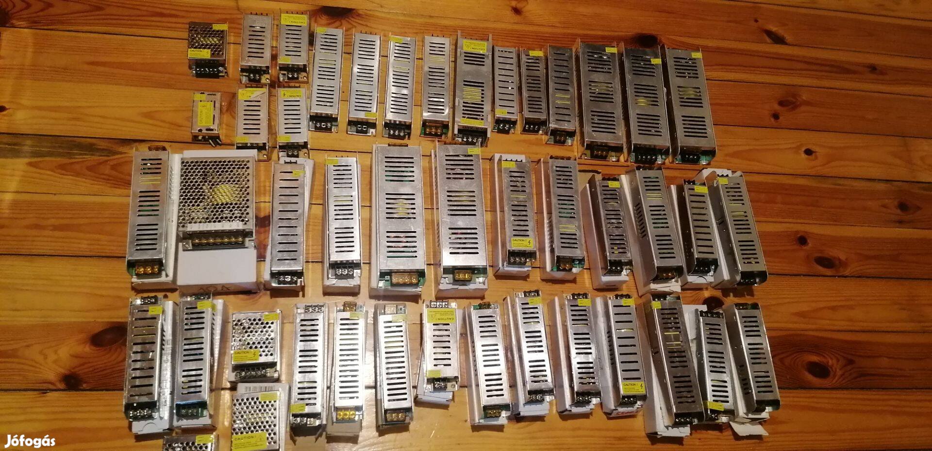 Kb 44db új 12 voltos tápegység