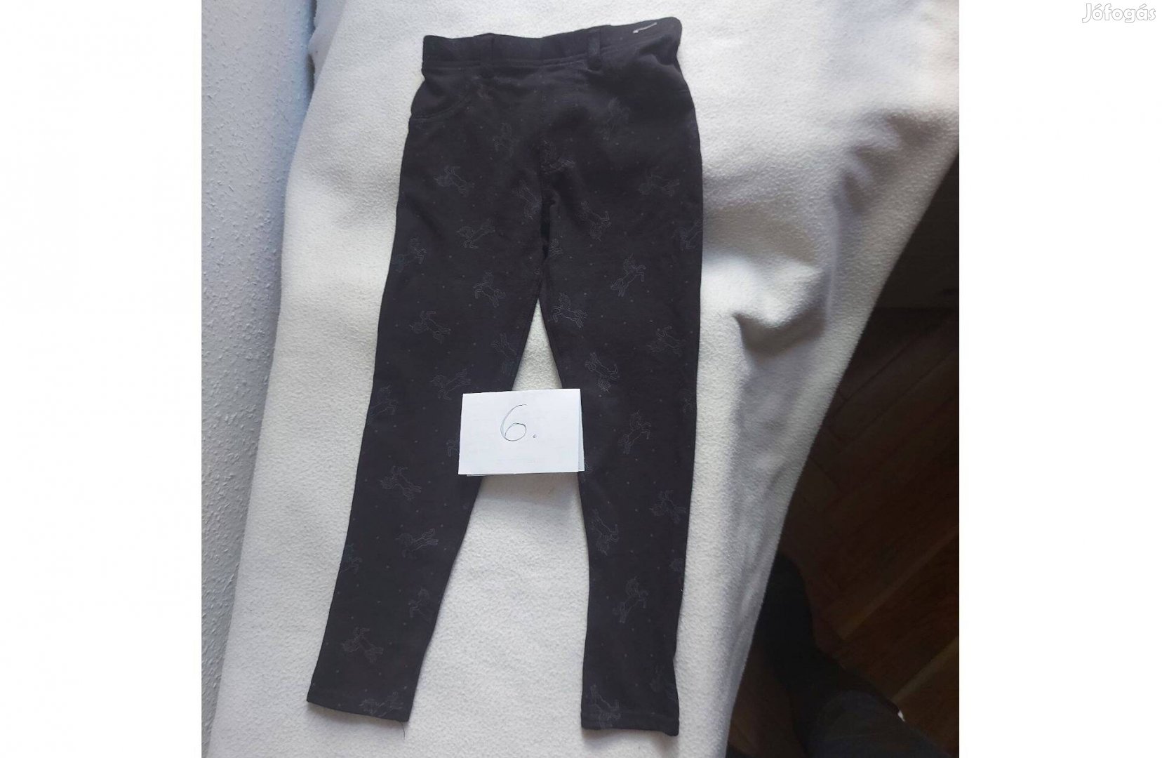 Kb. 5-6 éves kislánynak farmer szabású leggins