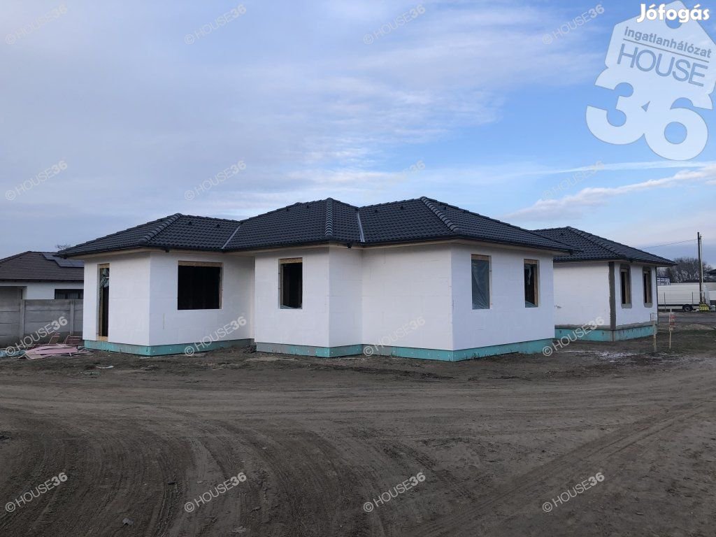 Kecskemét - Kadafalván új ház ELADÓ!