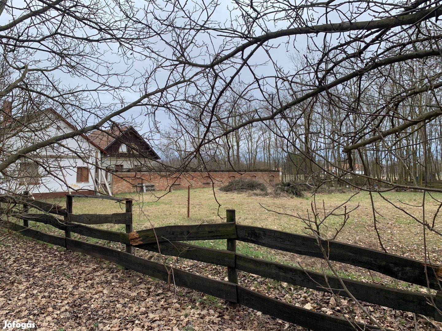 Kecskeméten1,5 ha intézményi terület/ lakóingatlanra csere lehetőség /