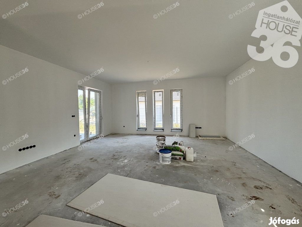 Kecskeméten Eladó új építésű családi ház, garázzsal!