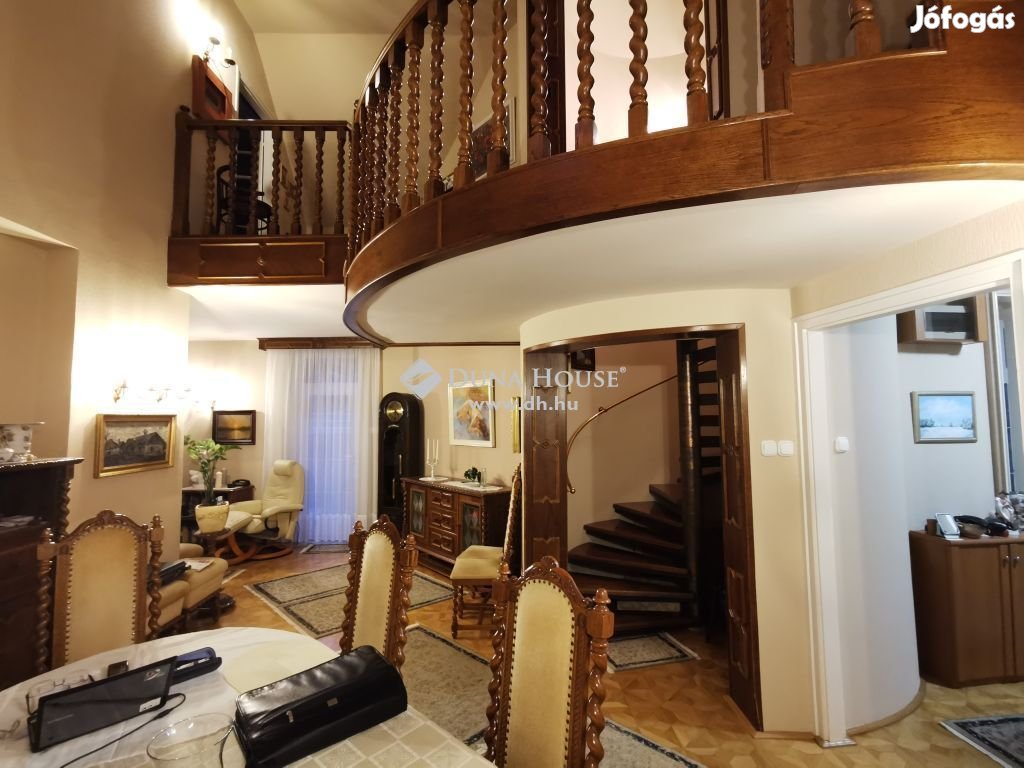 Kecskeméti 310 nm-es ház eladó