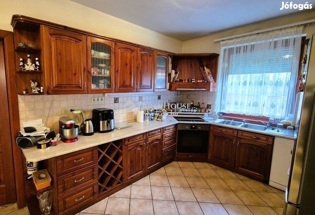 Kecskeméti eladó 134 nm-es ház