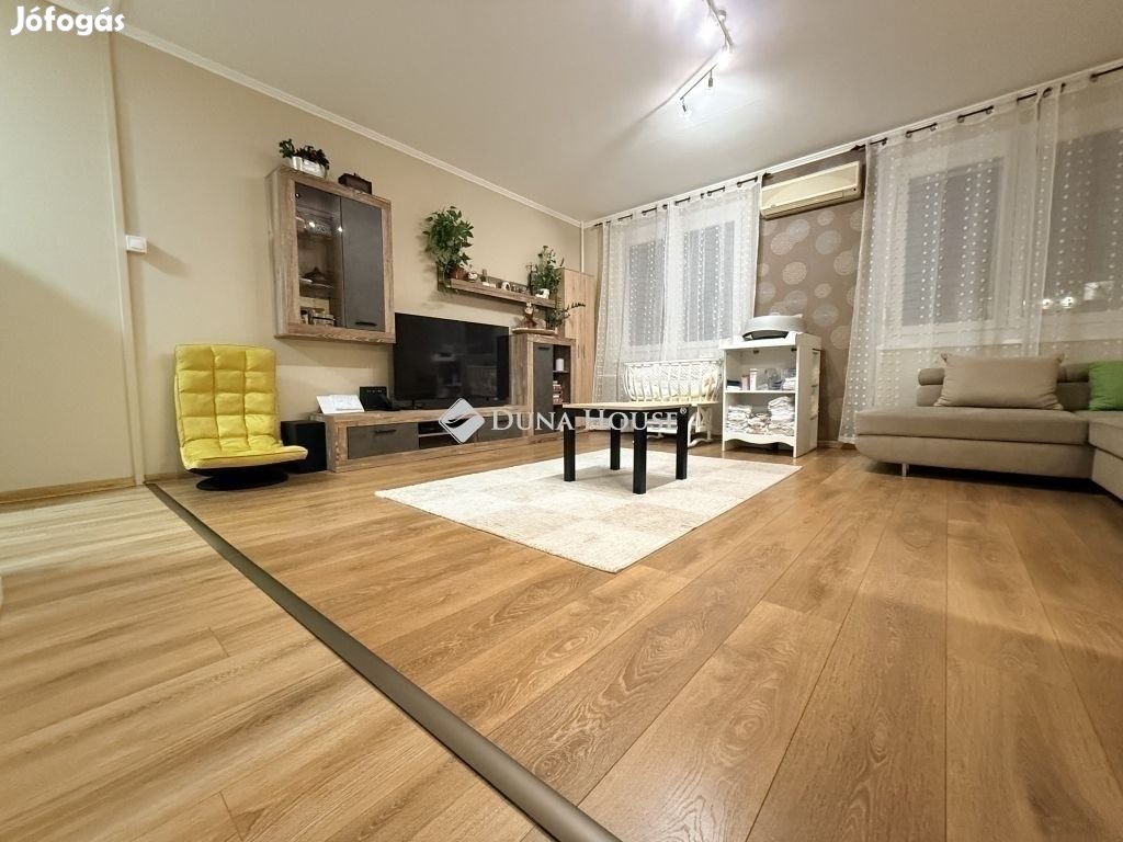 Kecskeméti eladó 54 nm-es lakás