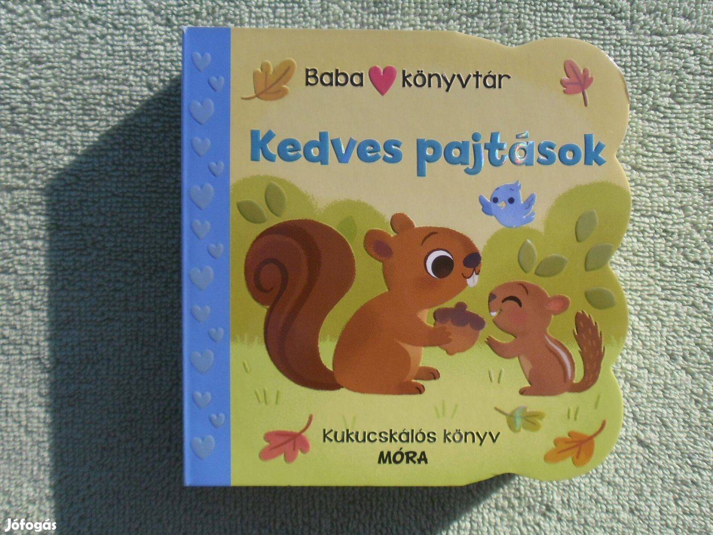 Kedves pajtások - Kukucskálós könyv