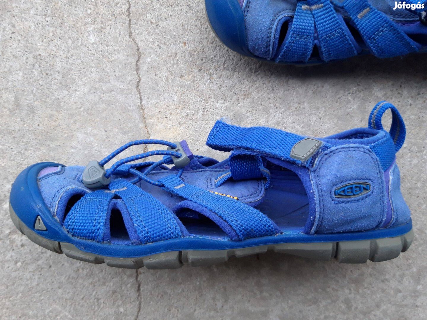 Keen sportszandál 34