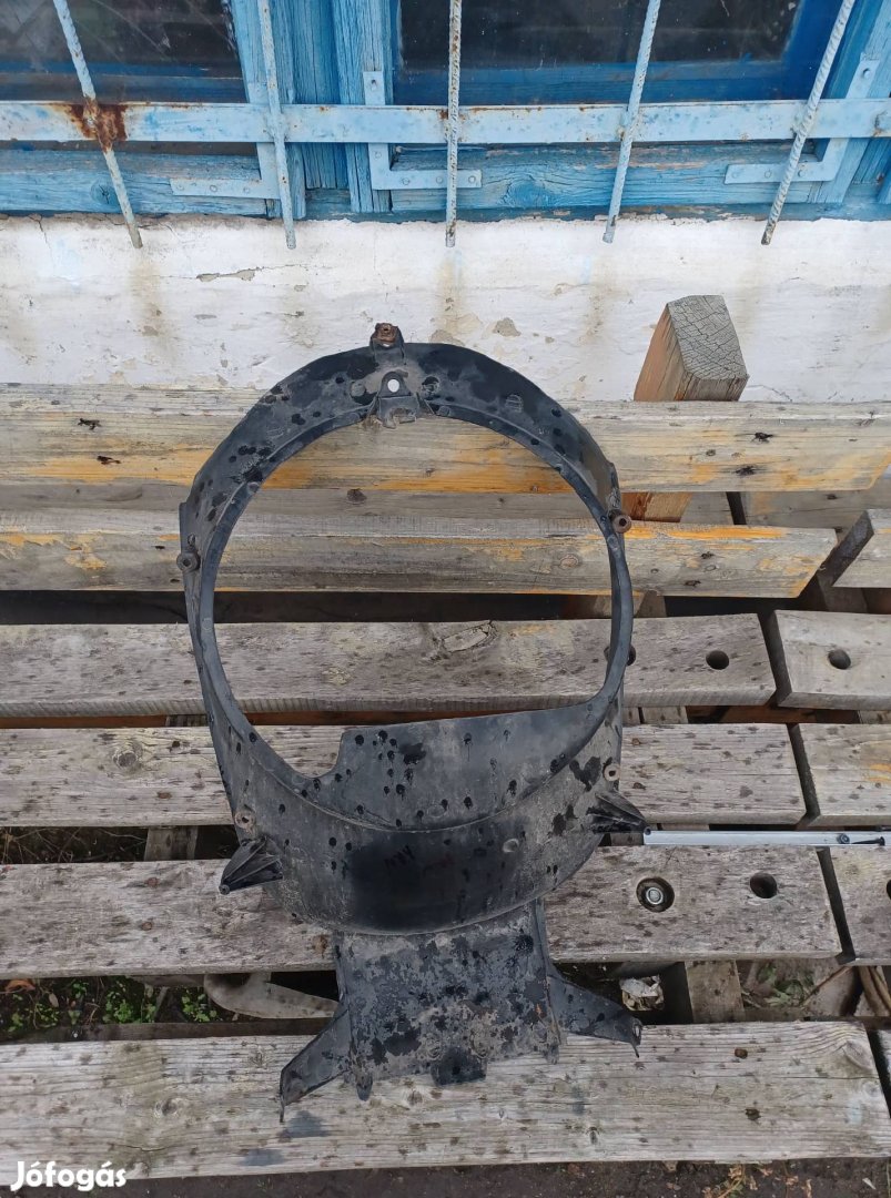 Keeway Arn első kerék mögötti idom