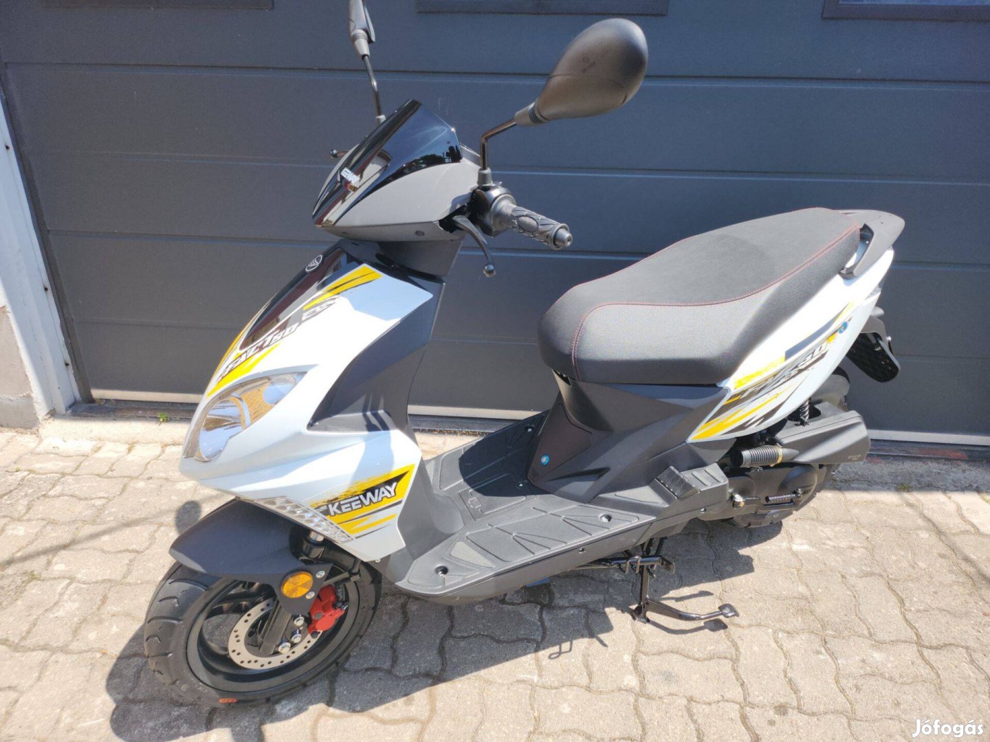 Keeway Fact 50 Négyütemű robogó