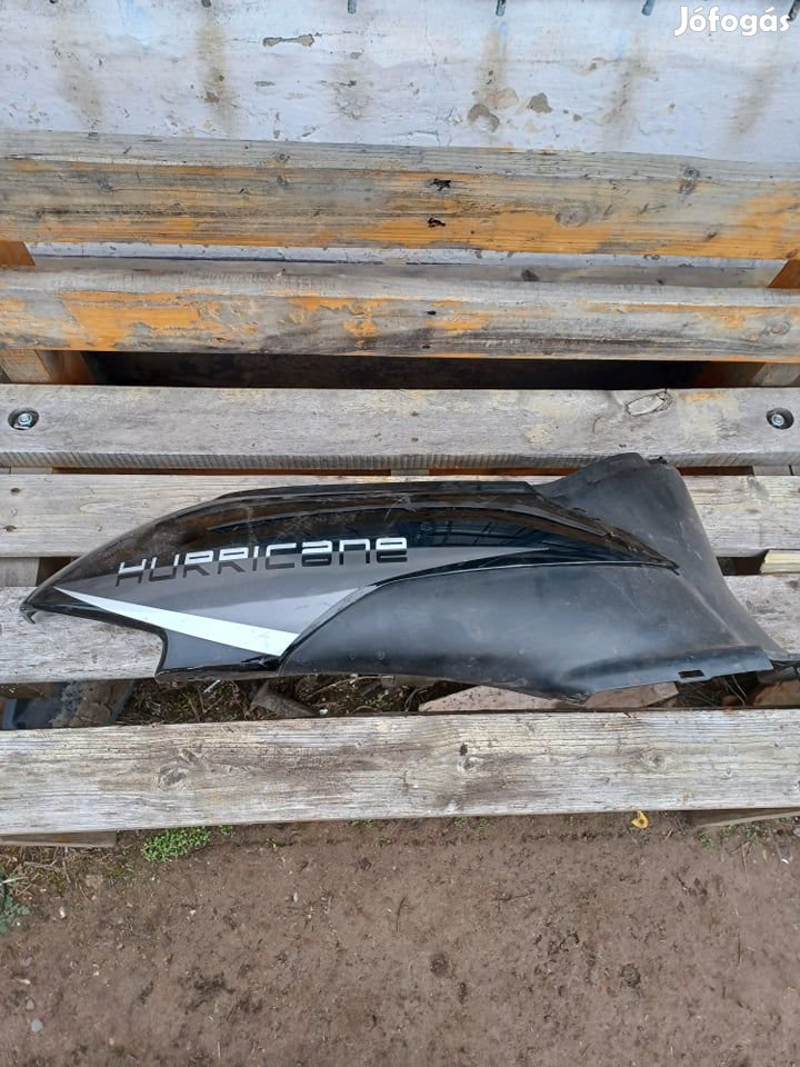 Keeway Hurricane ülés alatti idom