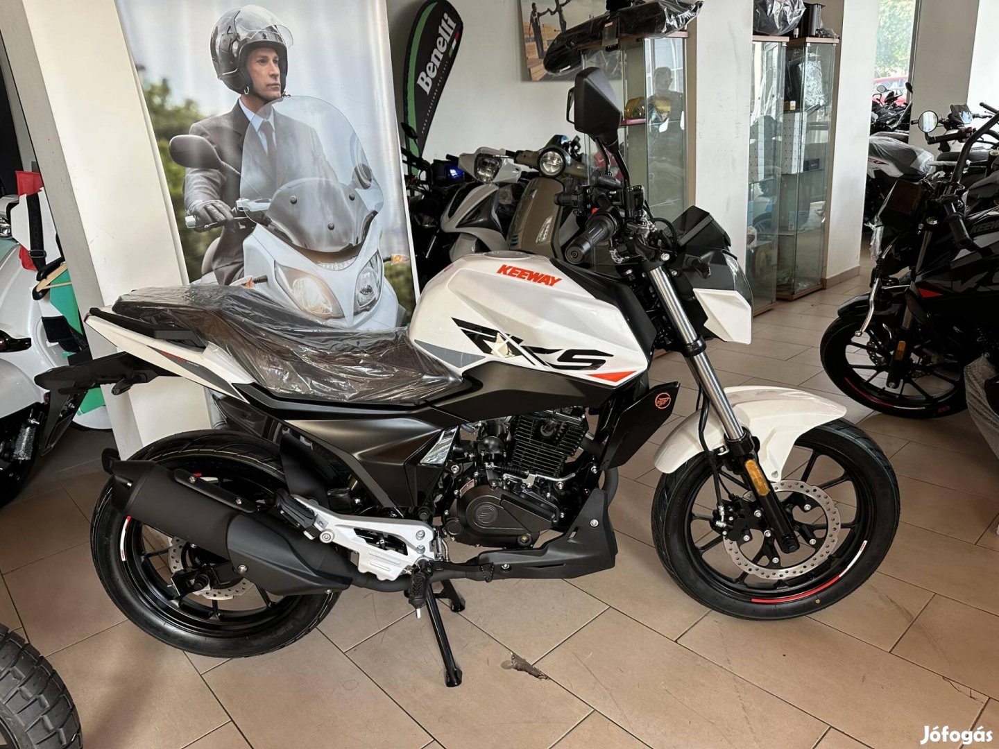 Keeway Rks 125 új 2025 modell/Készletről/Kiprób...