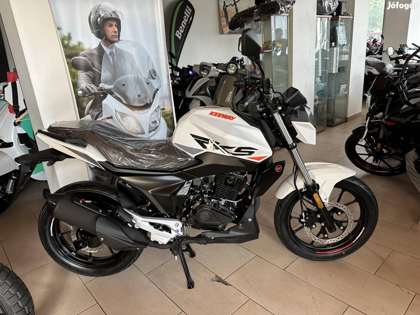 Keeway Rks 125 új 2025 modell/Készletről/Kiprób...
