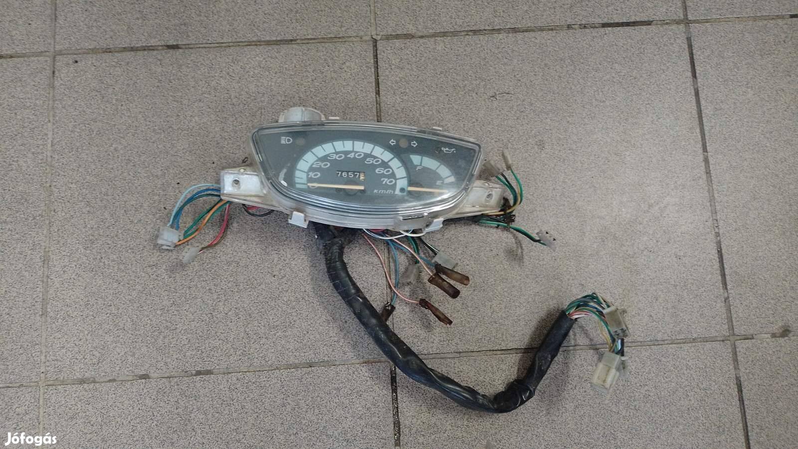 Keeway kolibri műszerfal