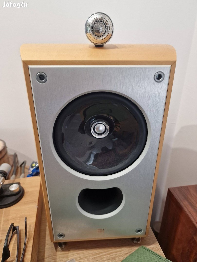Kef Xq one hangfalpár eladó, gyönyörű állapotban, dobozában