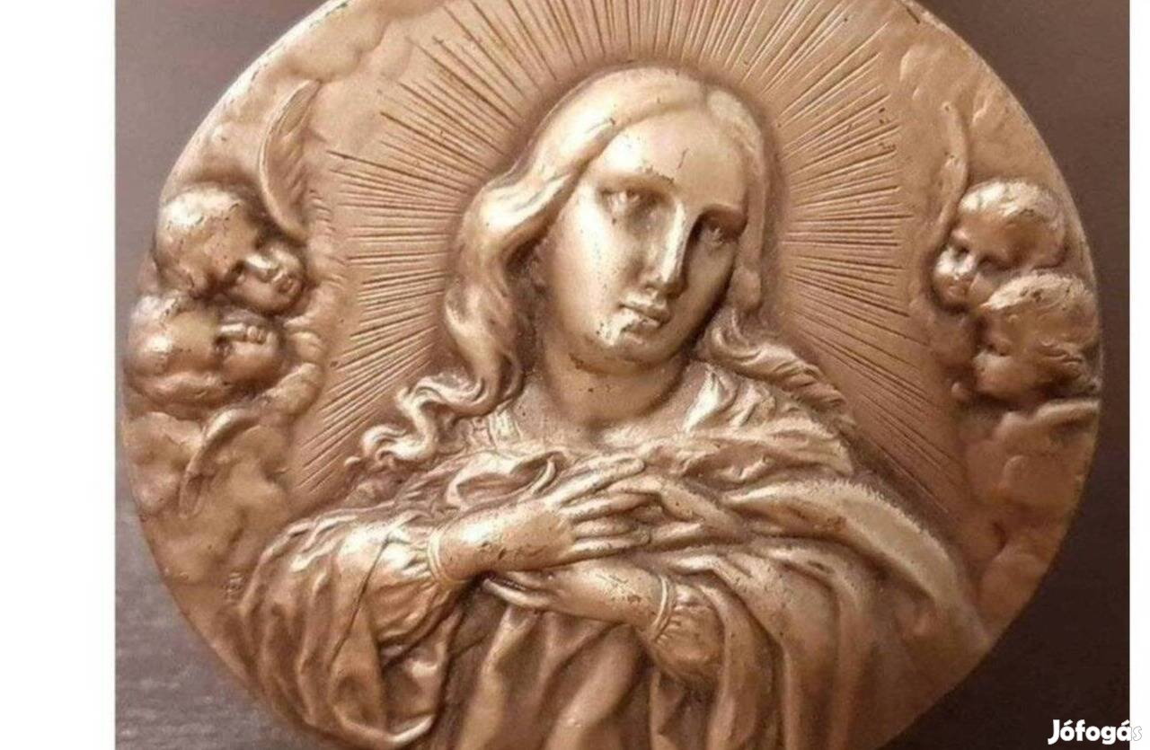 Kegytárgy Madonna vitrindísz