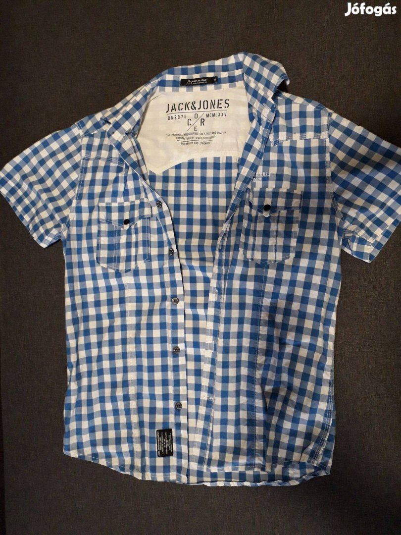 Kék, Fehér kockás ing