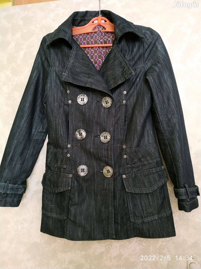 Kék divatos farmerkabát S-es