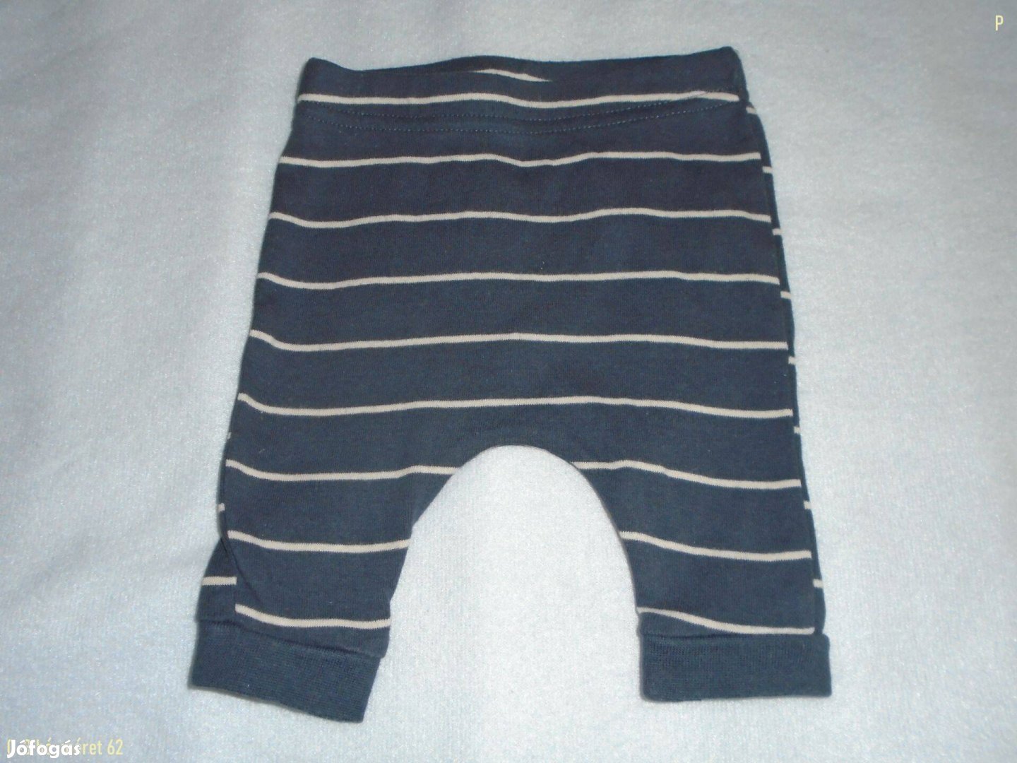 Kék fehér csíkos nadrág 0-3 hó méret 62