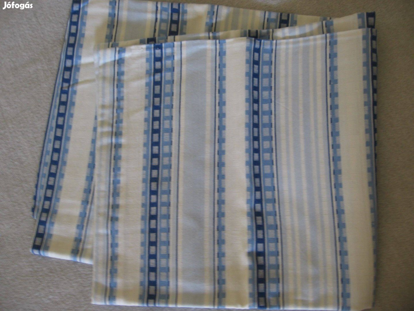 Kék-fehér nagypárnahuzat - damaszt