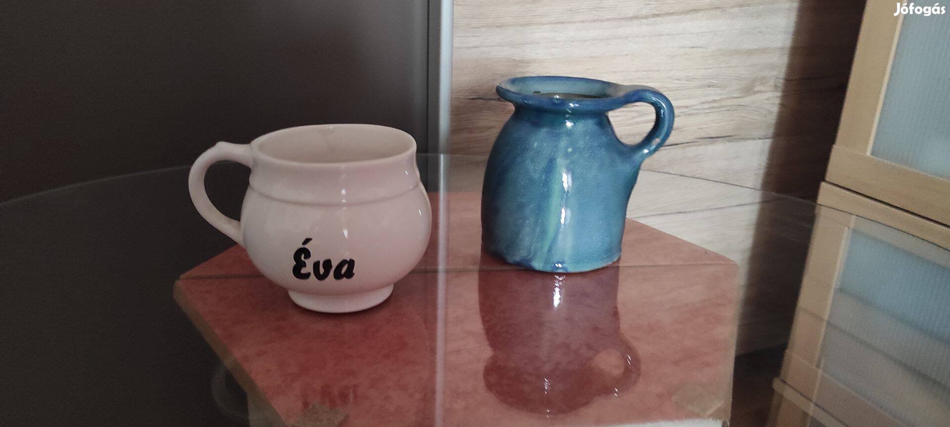 Kék mázas kancsó vagy váza, Éva feliratű bögre