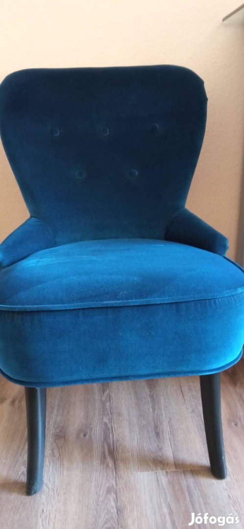 Kék szinü Ikeás fotel