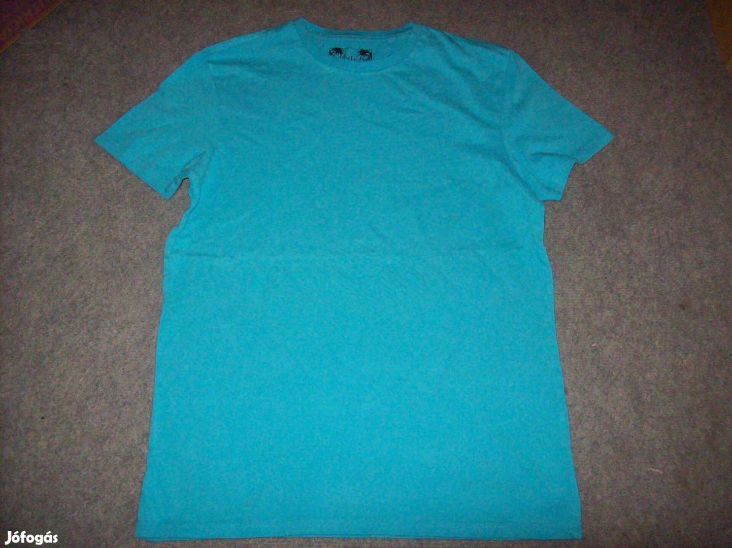 Kék színű S méretű pamut férfi póló (méret S)