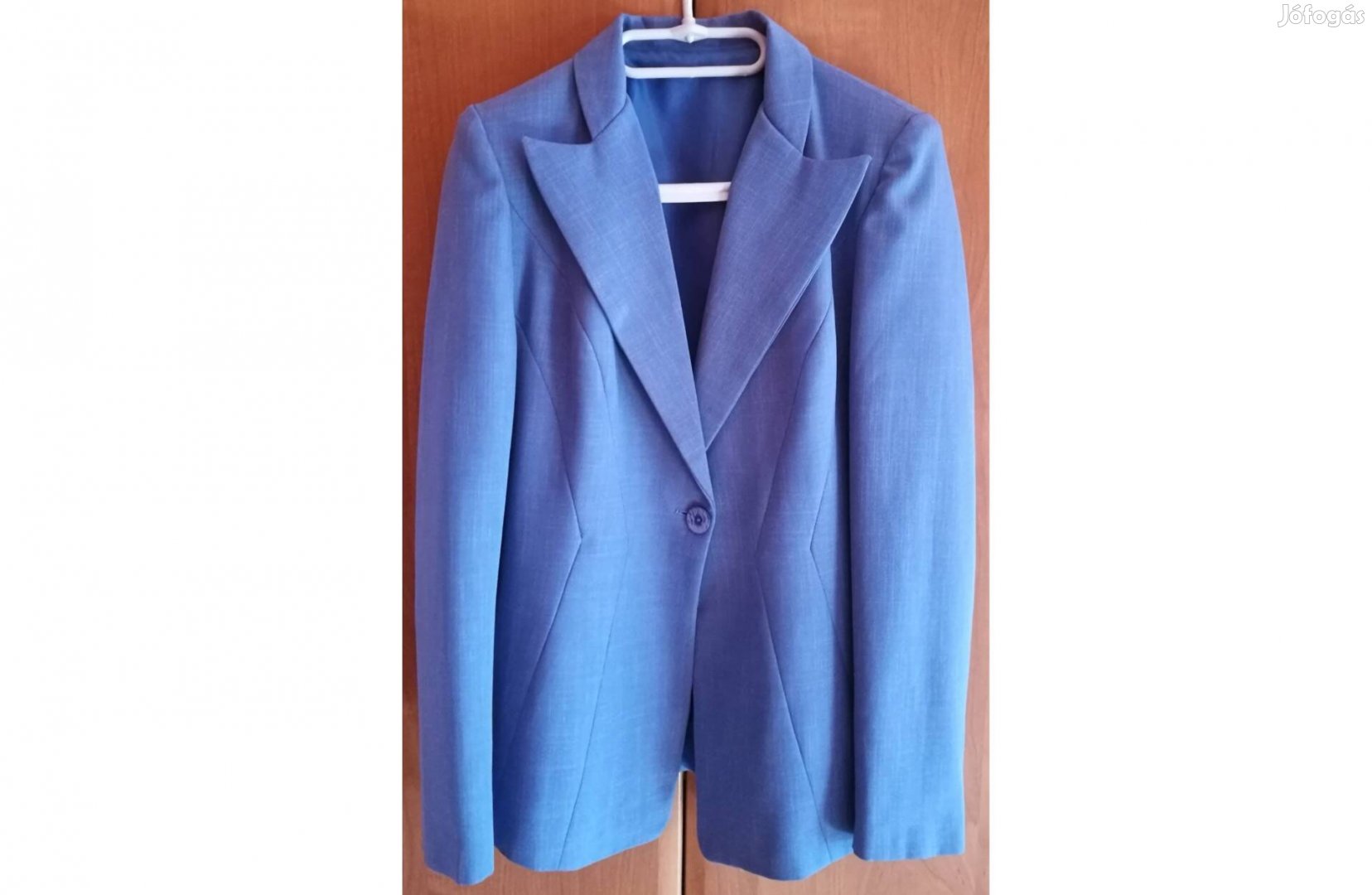 Kék színű női kosztümök (kabát, nadrág)
