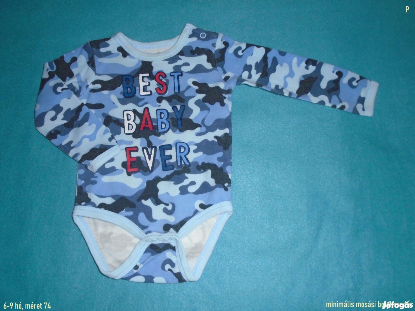 Kék terepmintás hosszú ujjú body 6-9 hó méret 74