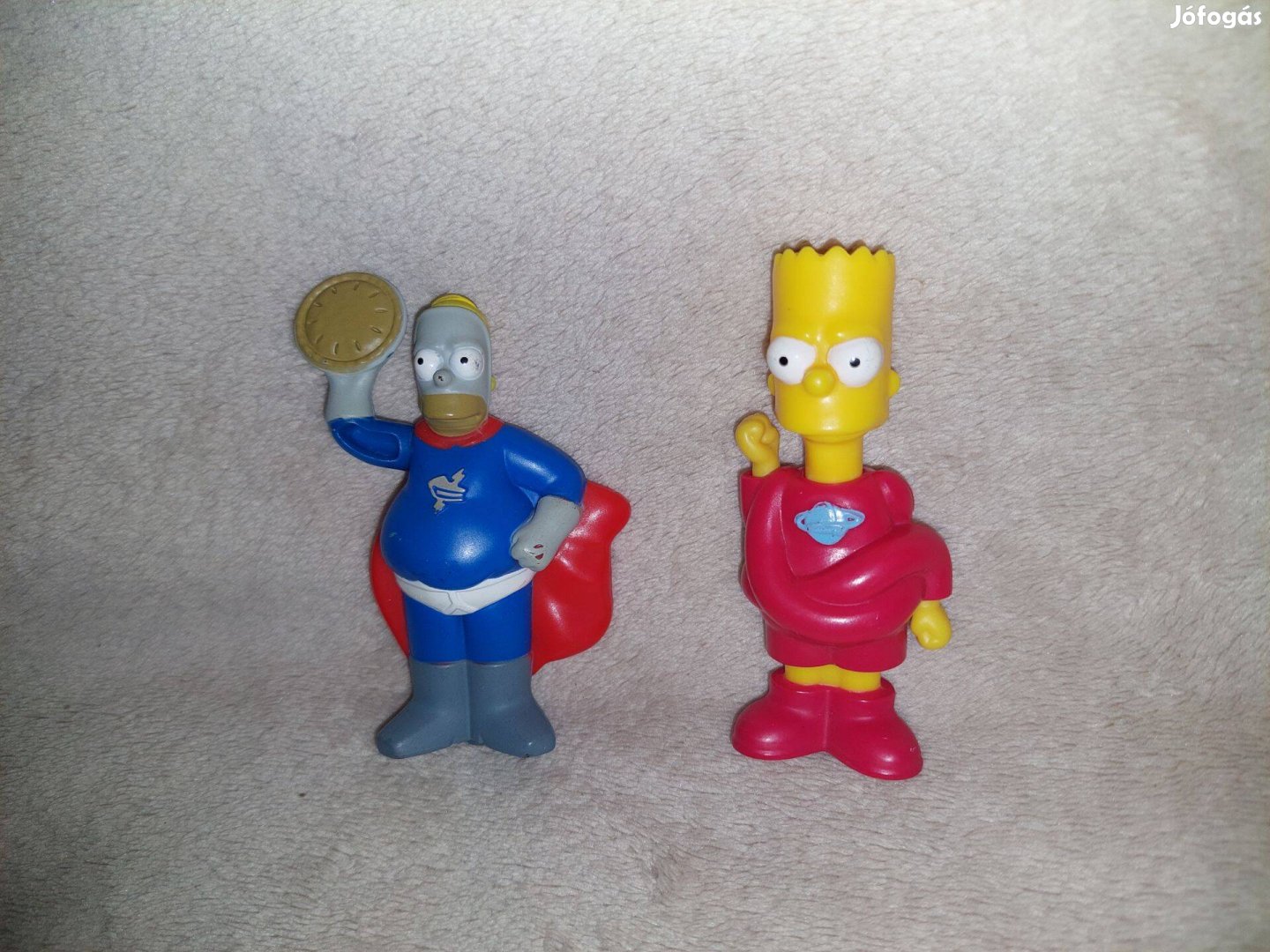 Kék vagy piros bart simpson vagy egyéb 10 cm