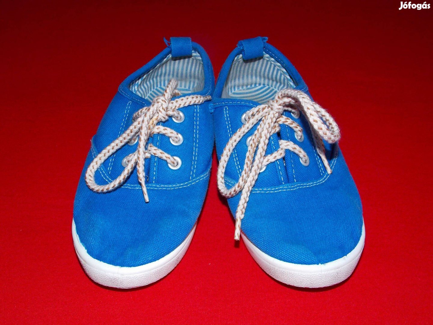 Kék vászoncipő tornacipő, 31-es