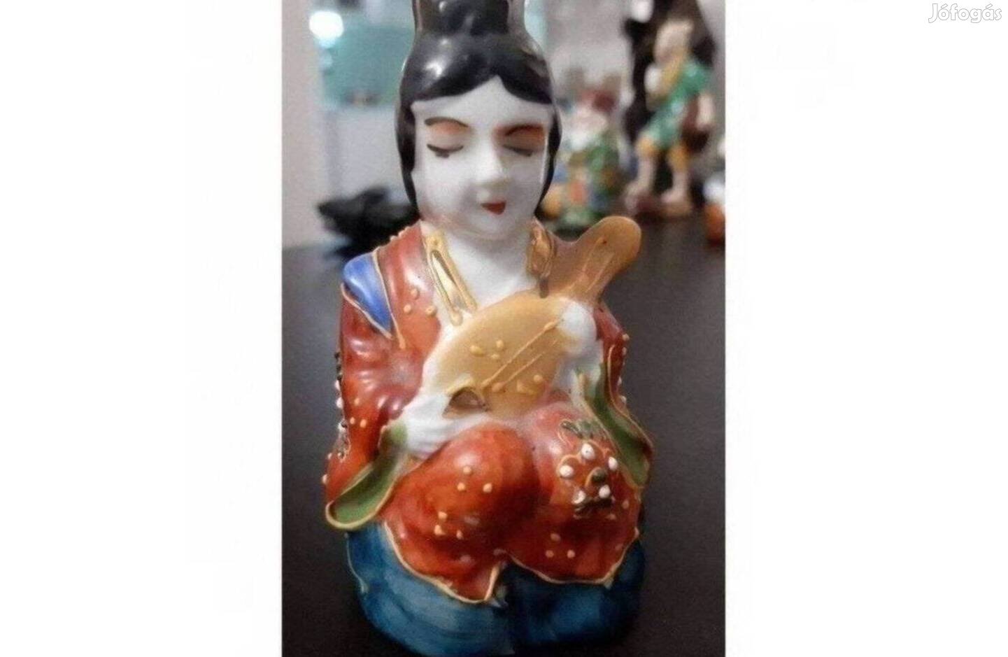 Keleti porcelán hölgy figura