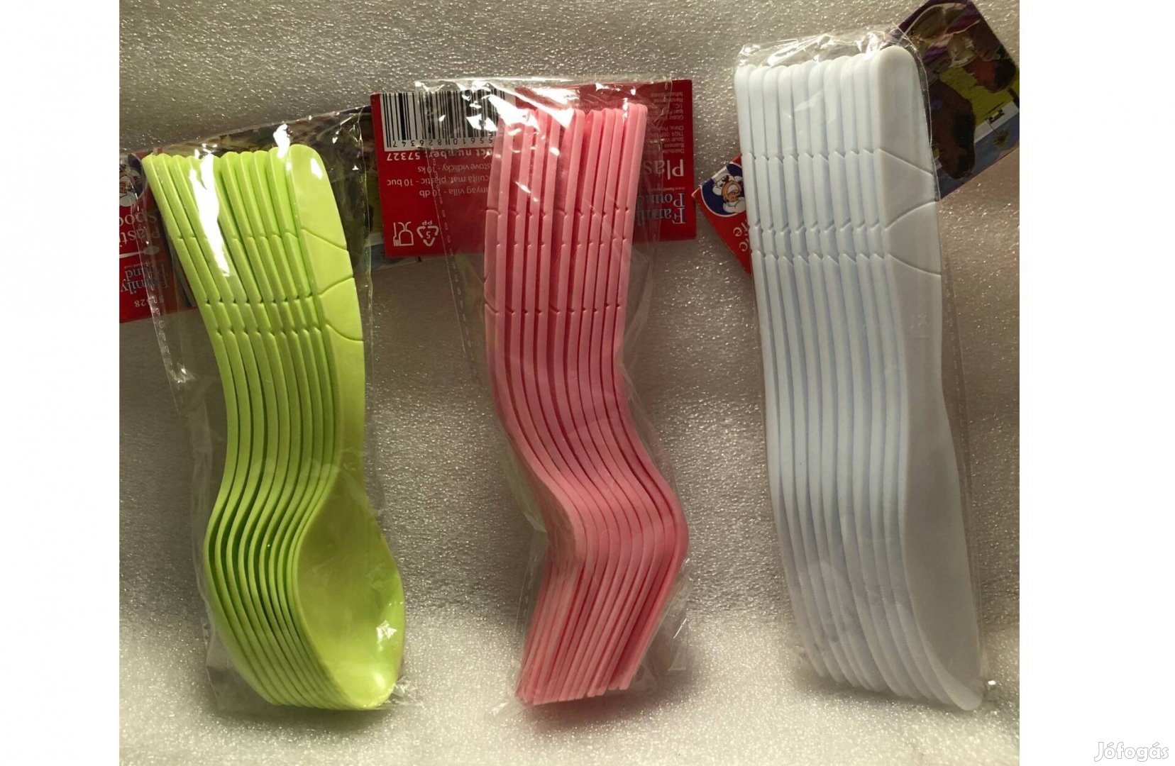 Kemény műanyag evőeszköz készlet 30 részes színes kanál villa kés