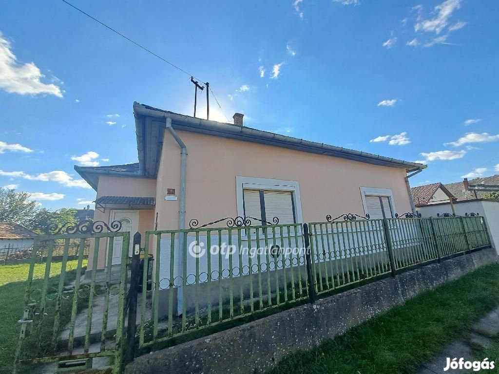 Kenderesi eladó 92 nm-es ház