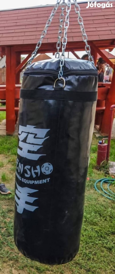 Kensho 80cm párszor használt boxzsák és zsákoló mma kesztyü eladó