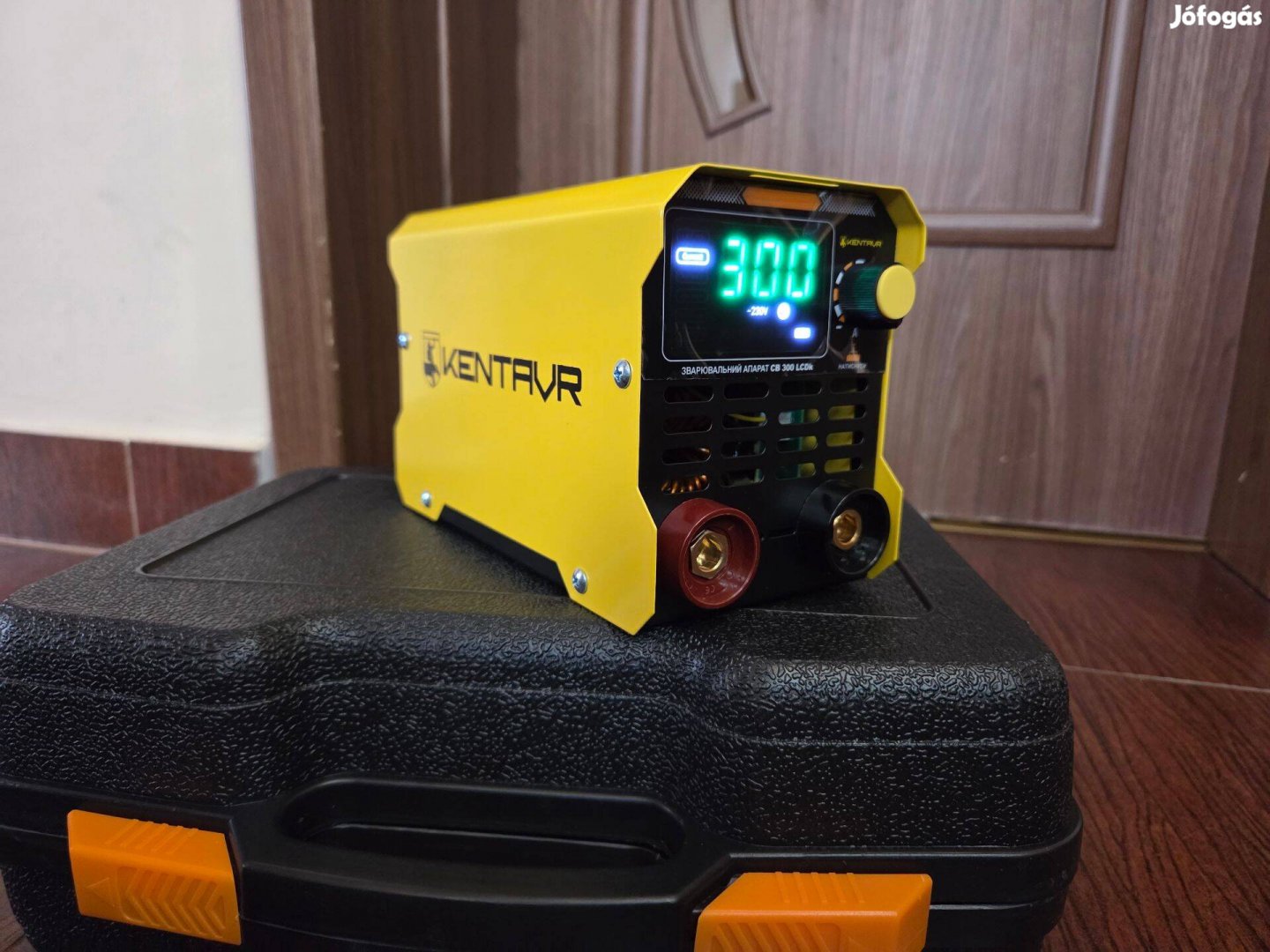 Kentaur CB 300 Lcdk Inverteres Orosz ! Inverter Hegesztő