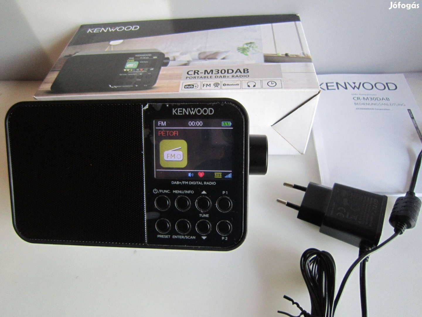 Kenwood CR-M30DAB-B bluetooth hangszóró rádióval akcióban