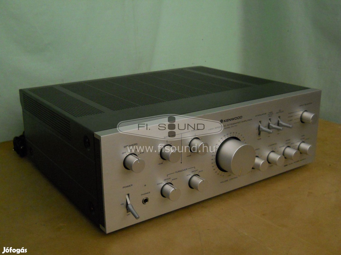 Kenwood KA-701 ,2x120W,4-16 ohm,4 hangfalas szetero erősítő