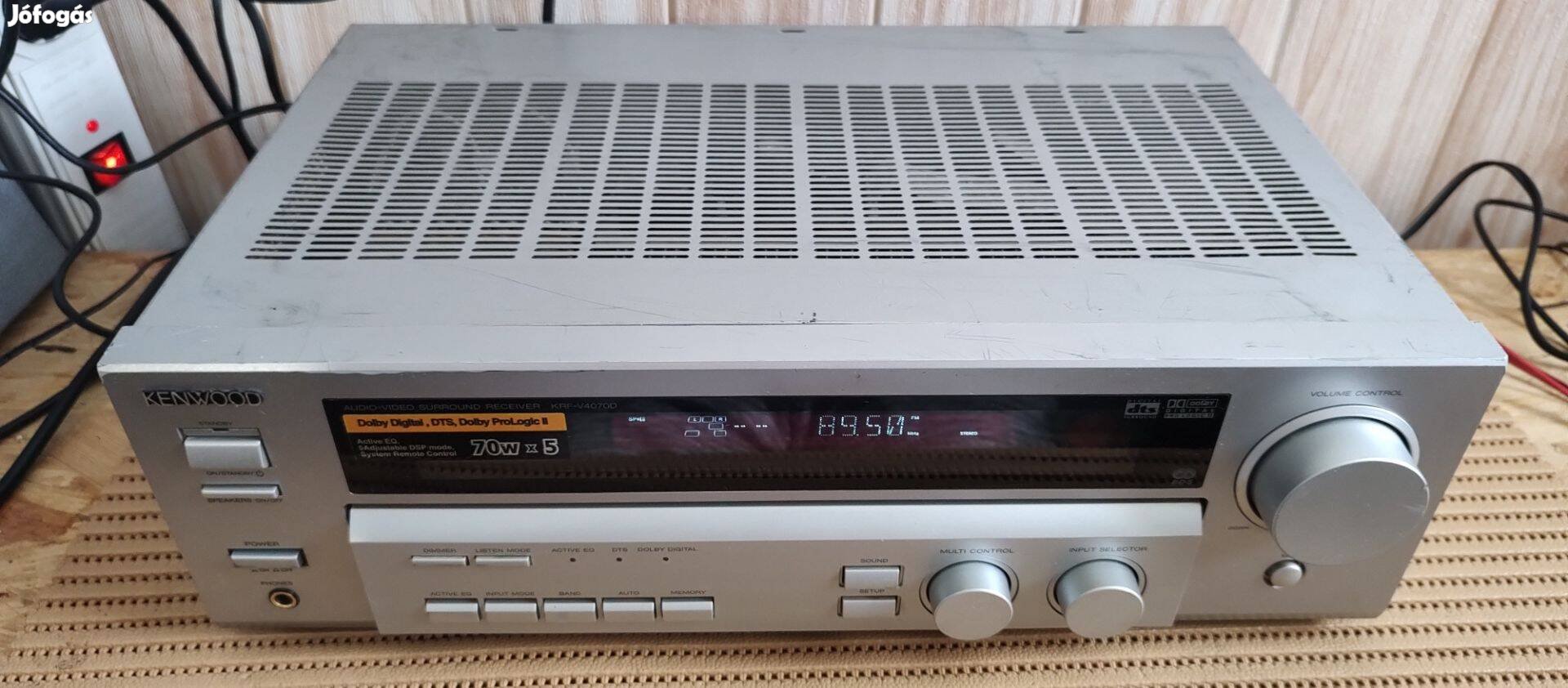 Kenwood KRF-V4070D hangfalakhoz való rádiós erősítő működő állapotban