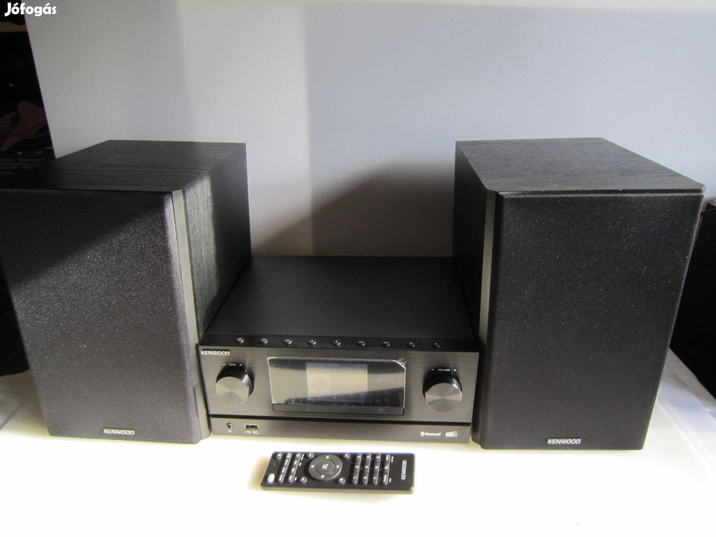 Kenwood M-9000S-B okos Mini HIFI rendszer akcióban