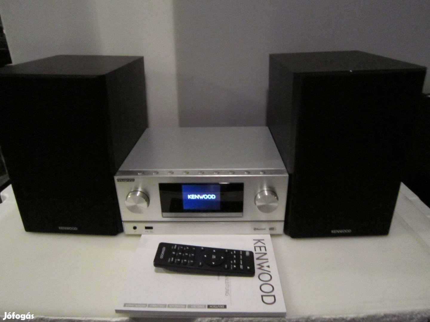 Kenwood M-9000S-S okos Mini HIFI rendszer akcióban