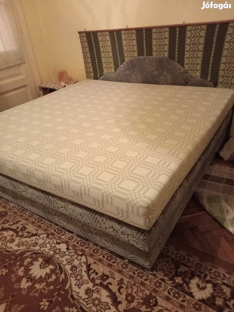 Kényelmes vastag matrac