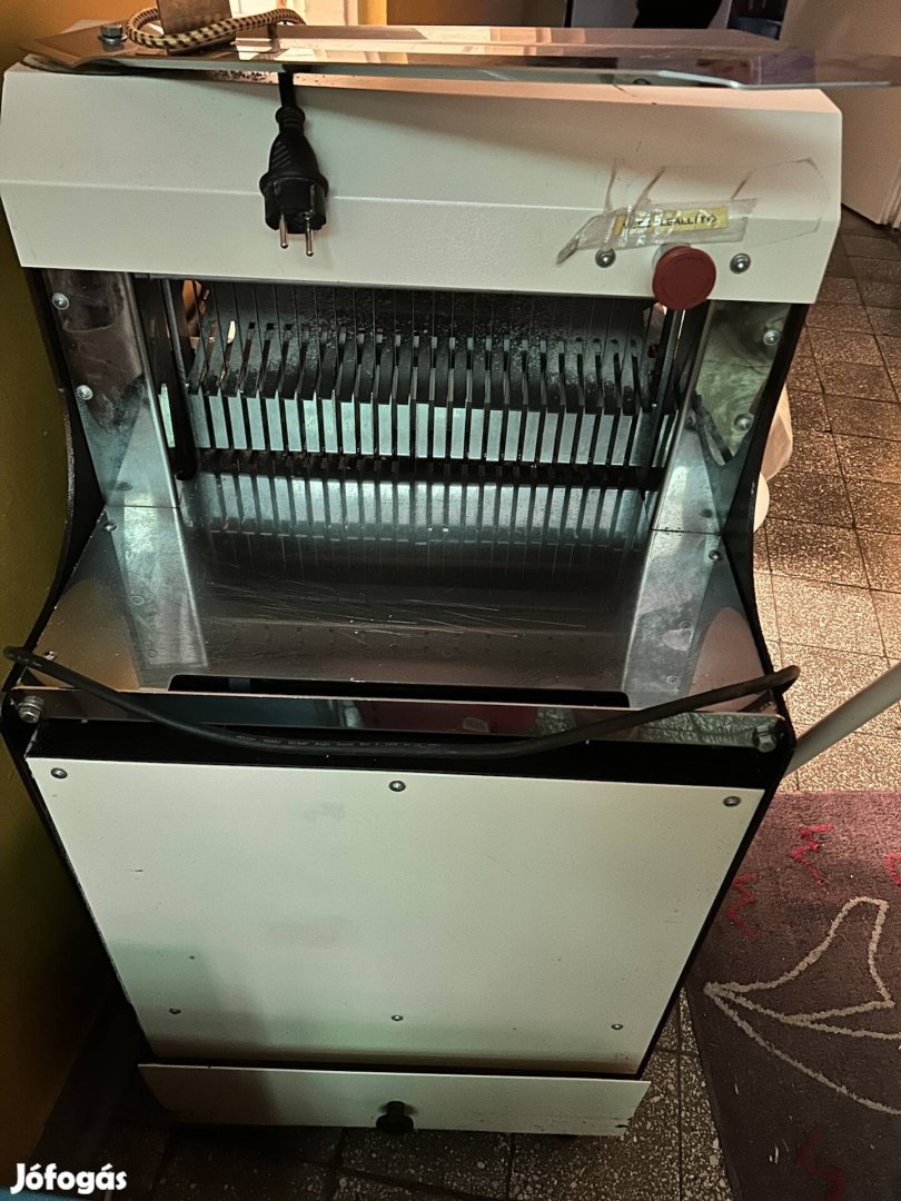 Kenyér Szeletelőgép