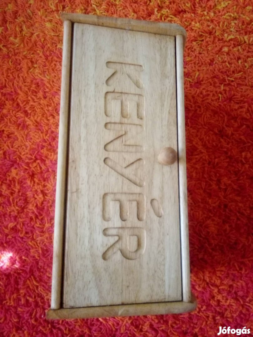 Kenyértartó kenyér tartó fa