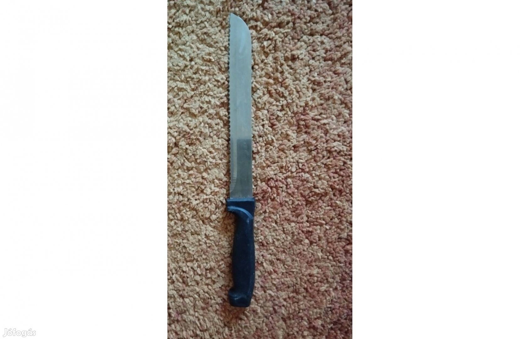 Kenyérvágó, szeletelő kés, recés élű rozsdamentes 30 cm-es