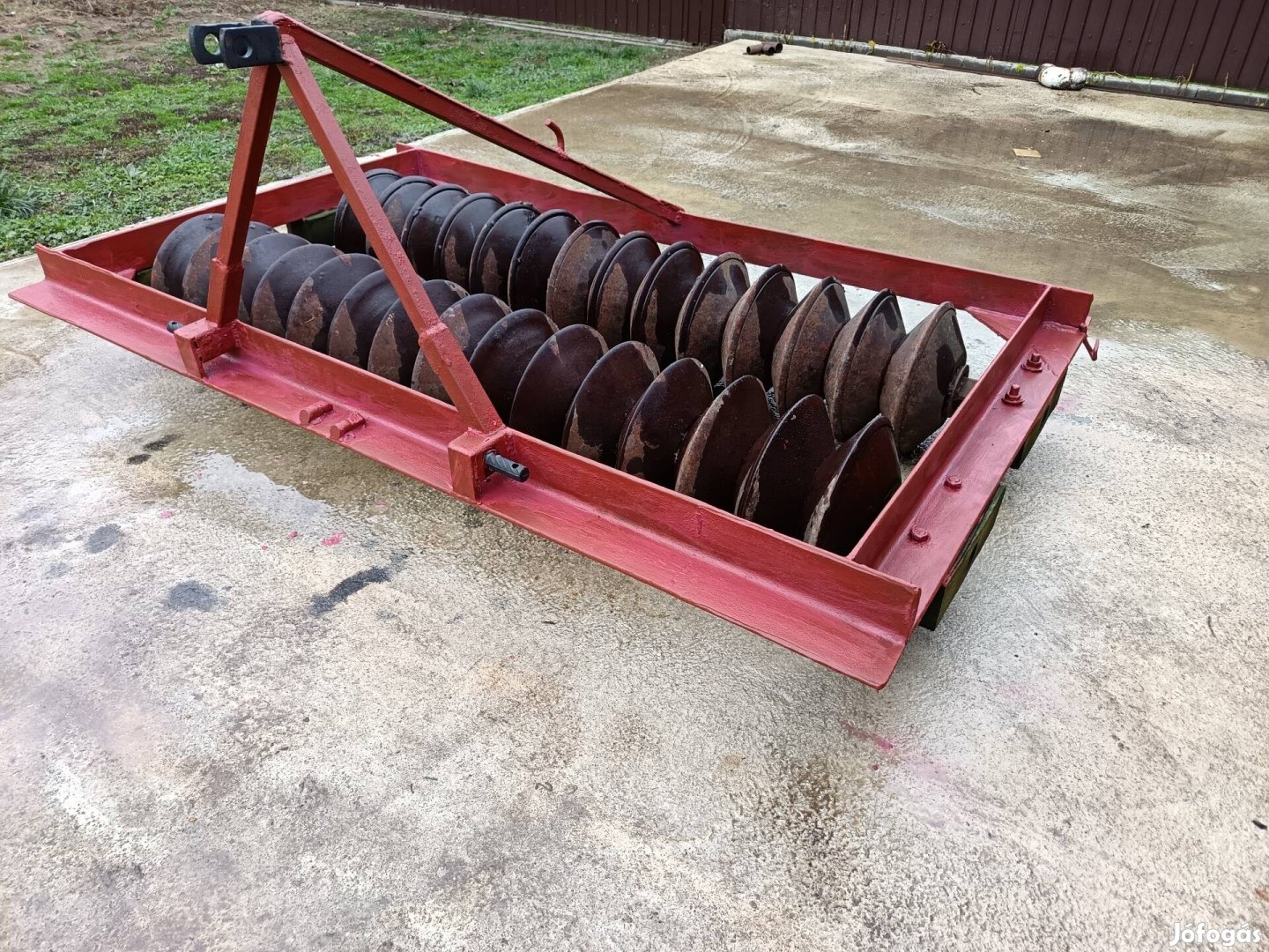 Képen látható függesztett 2 soros gyűrűshenger eladó.