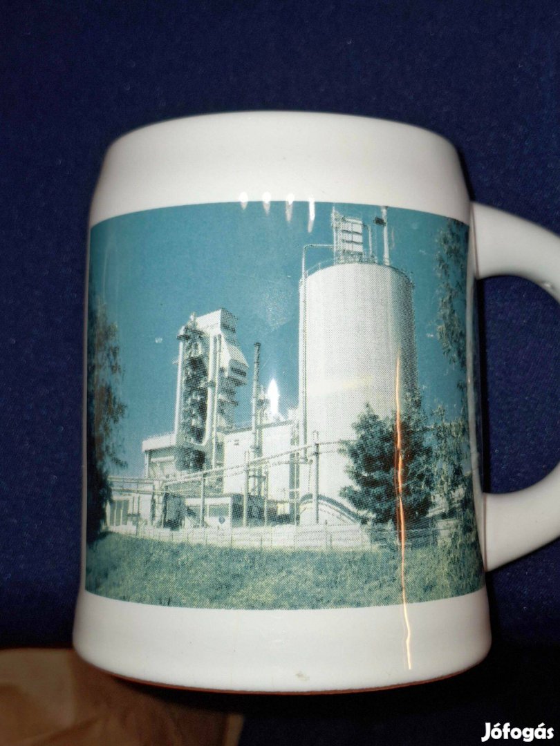 Képes 0,7L dísz korsó BélapátfalviKirályegyházi cementgyár
